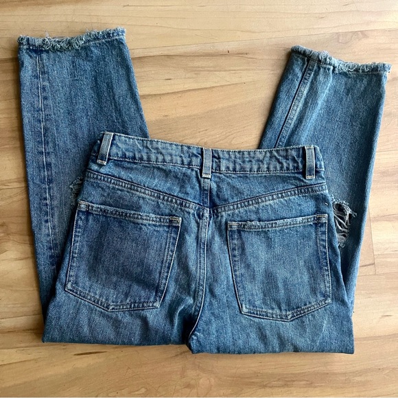 ASOS Mom High Waisted Distressed Mom Denim Jeans Size 25/26 - Picture 5 of 5